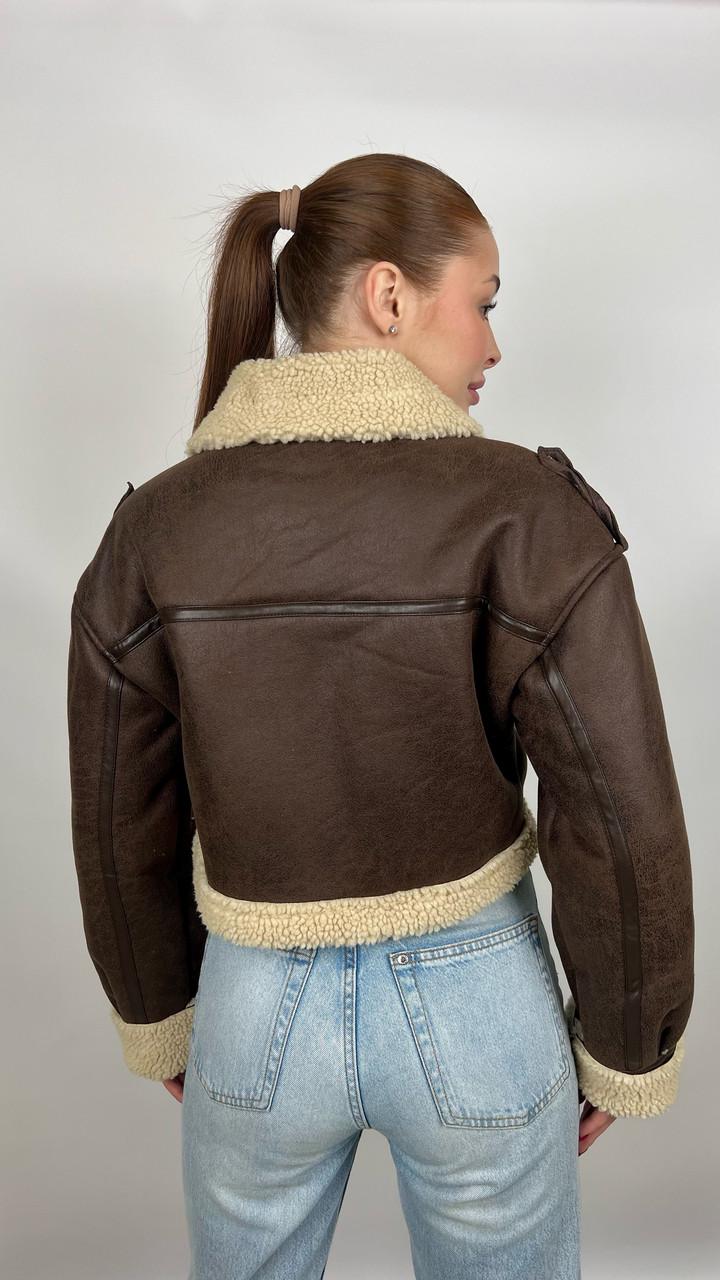 Дубленка женская Бренд #F2413-02 M Коричневый (23918521) - фото 5 Дубленка женская Бренд #F2413-02 M Коричневый (23918521) - фото 5