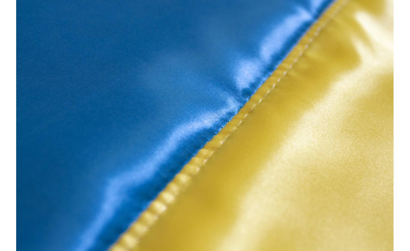 Флаг Украины атлас с трезубом 90х135 см (п6Ат) - фото 2 Флаг Украины атлас с трезубом 90х135 см (п6Ат) - фото 2