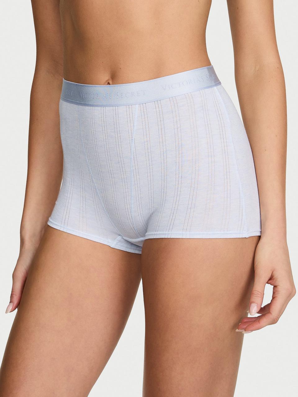 Трусики женские Victoria's Secret SoSoftTM Ultra-Fine Logo High-Waist Boyshort M Голубой (2877997779853) Трусики женские Victoria's Secret SoSoftTM Ultra-Fine Logo High-Waist Boyshort M Голубой (2877997779853)