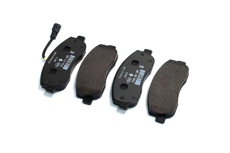 Колодки гальмівні дискові передній міст RENAULT (410603847R) Колодки гальмівні дискові передній міст RENAULT (410603847R)