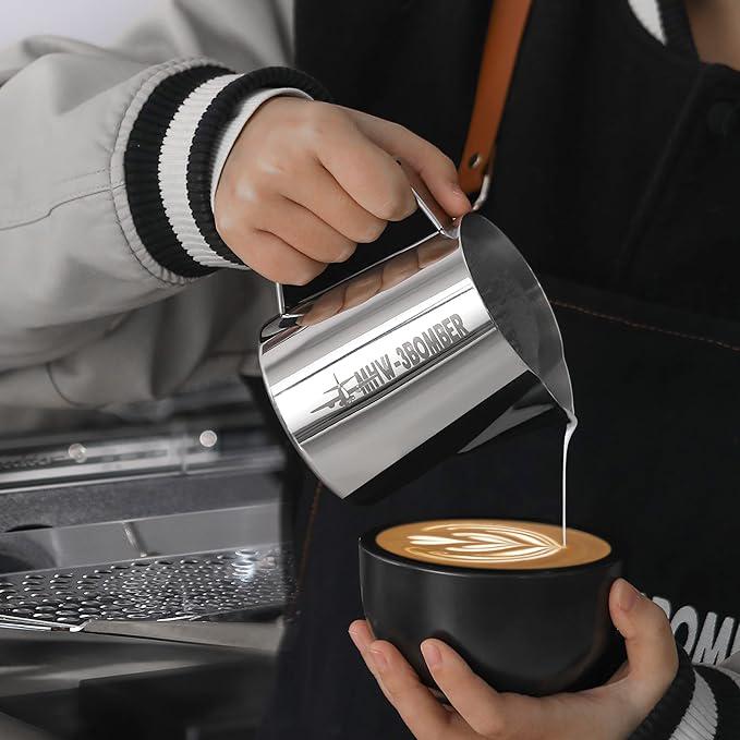 Питчер с ручкой для молока MHW-3BOMBER 5.0 600 мл Серый (P5136S) - фото 3 Питчер с ручкой для молока MHW-3BOMBER 5.0 600 мл Серый (P5136S) - фото 3