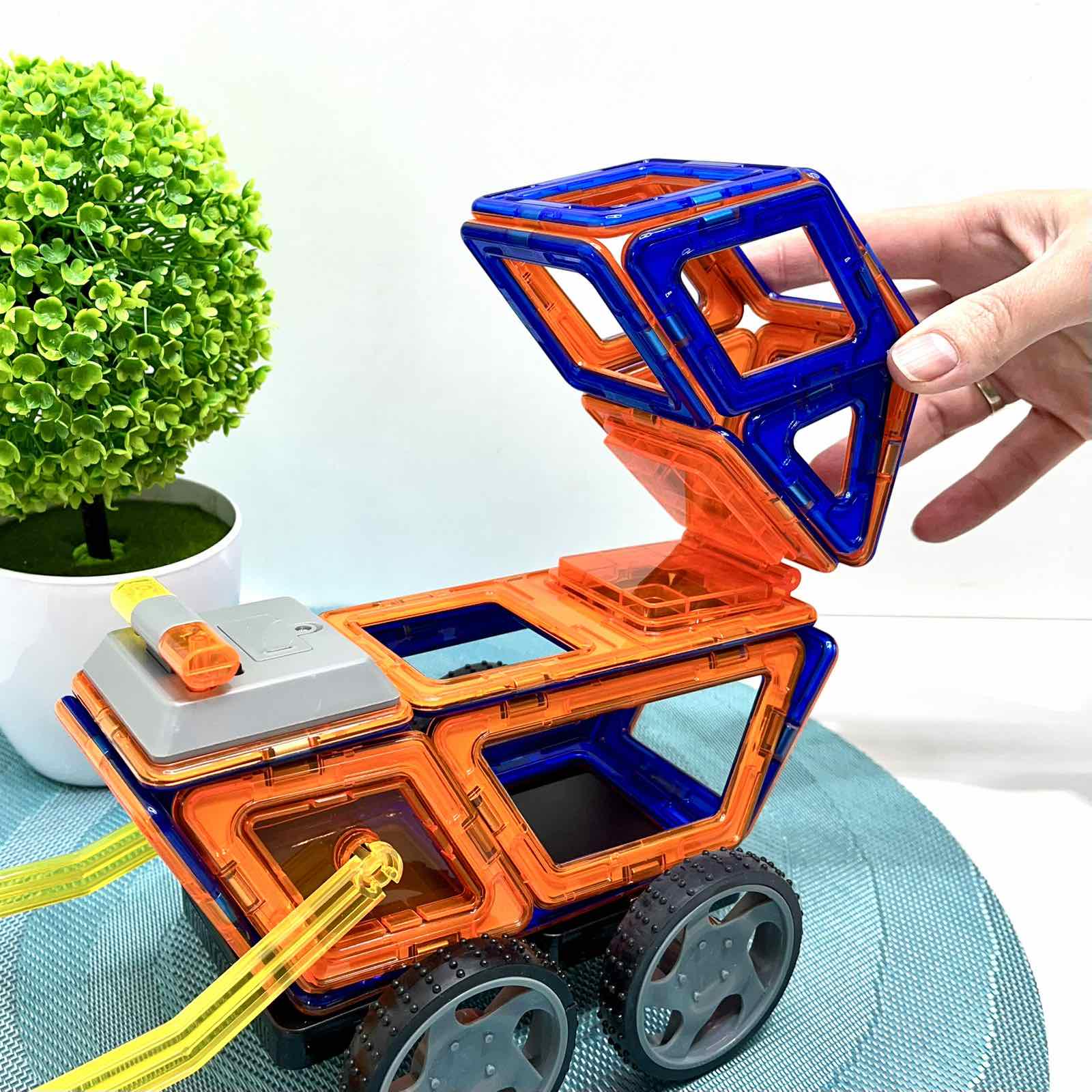 Конструктор магнитный Limo Toy Транспорт 42 дет. (LT6004) - фото 8 Конструктор магнитный Limo Toy Транспорт 42 дет. (LT6004) - фото 8