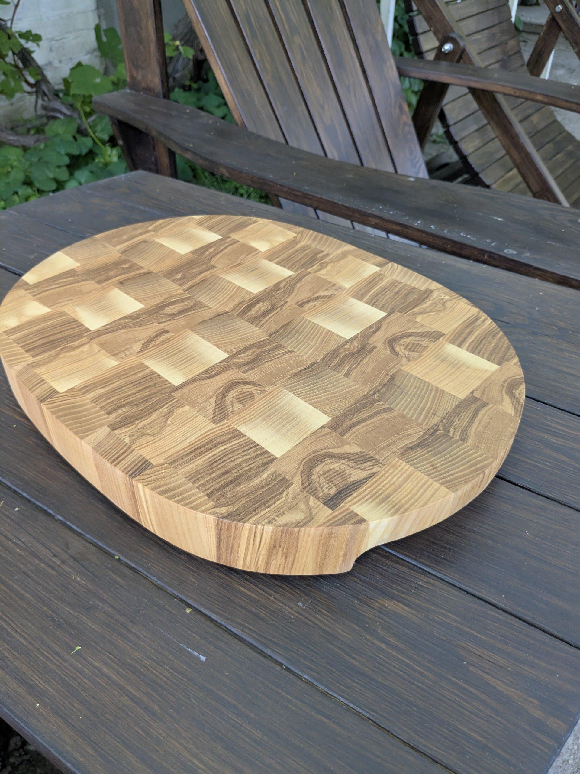 Дошка кухонна торцева для нарізки овальна з бічними ручками та силіконовими ніжками 400x300x40 мм (BR-005) - фото 2 Дошка кухонна торцева для нарізки овальна з бічними ручками та силіконовими ніжками 400x300x40 мм (BR-005) - фото 2