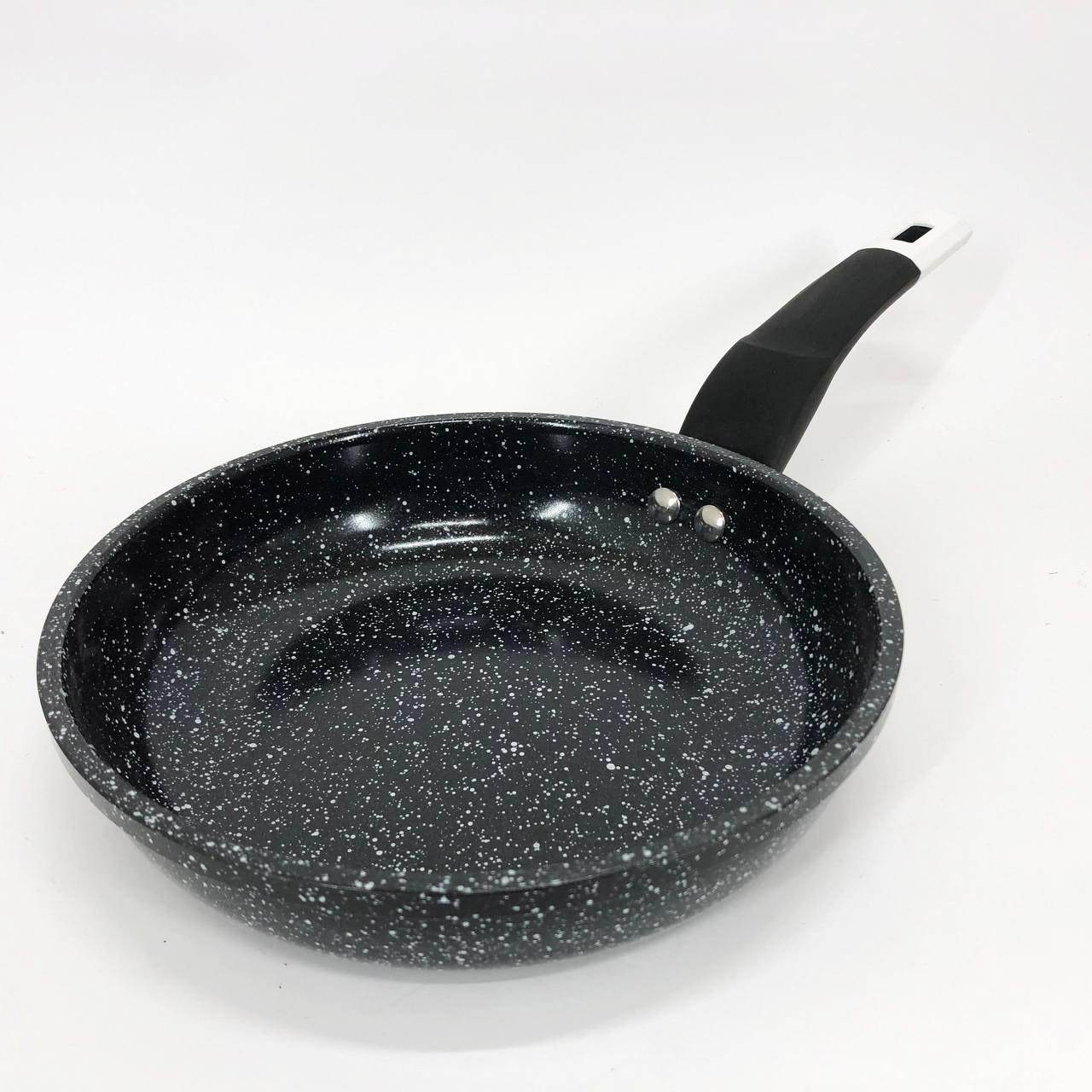 Сковорода Unique UN-5133 антипригарная 20 см Сковорода Unique UN-5133 антипригарная 20 см