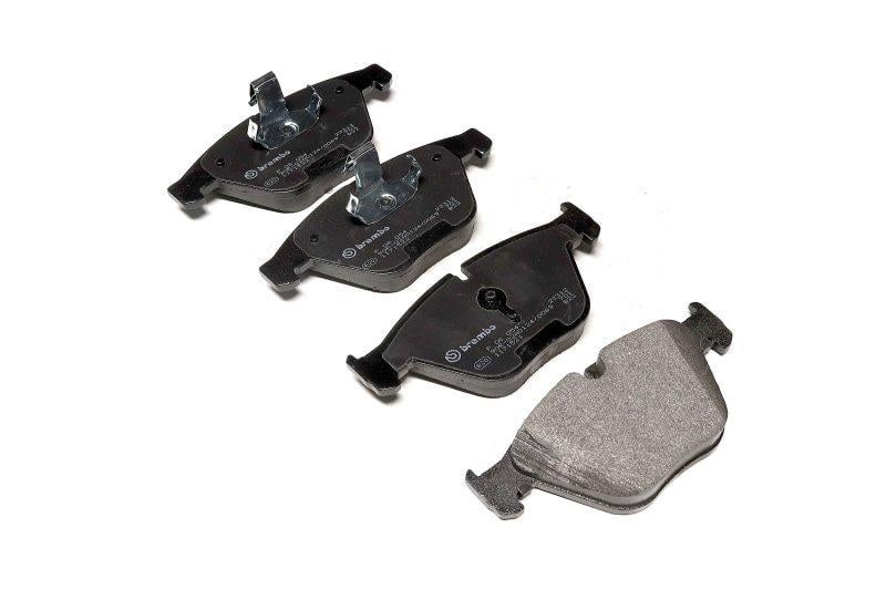 Тормозные колодки дисковые BREMBO для BMW 3 E90 5 E60 передние (P 06 054)