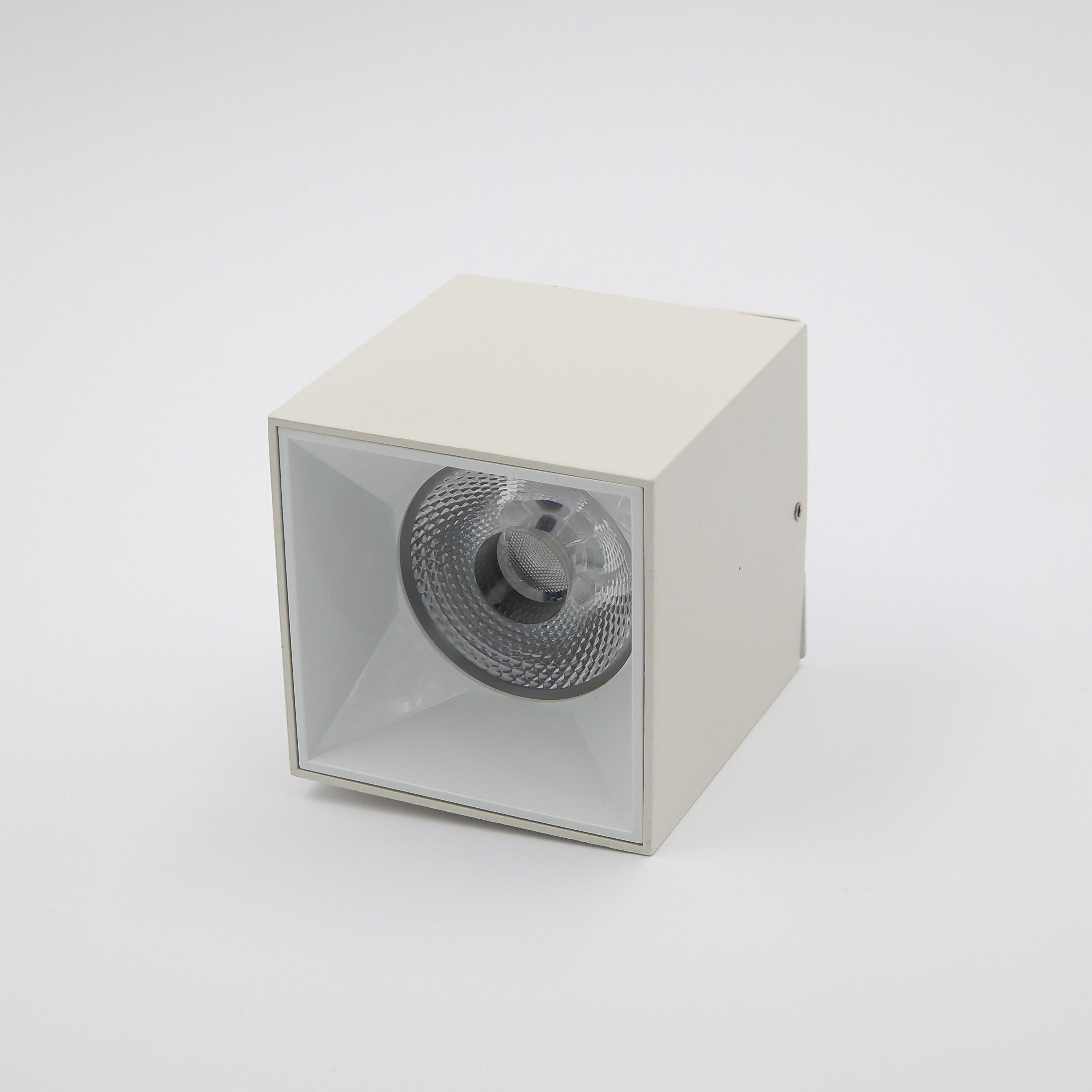 Світильник накладний Light Club 7 Вт 3000 К IP20 точковий Білий (LTR617AS-7-3-W) - фото 6 Світильник накладний Light Club 7 Вт 3000 К IP20 точковий Білий (LTR617AS-7-3-W) - фото 6