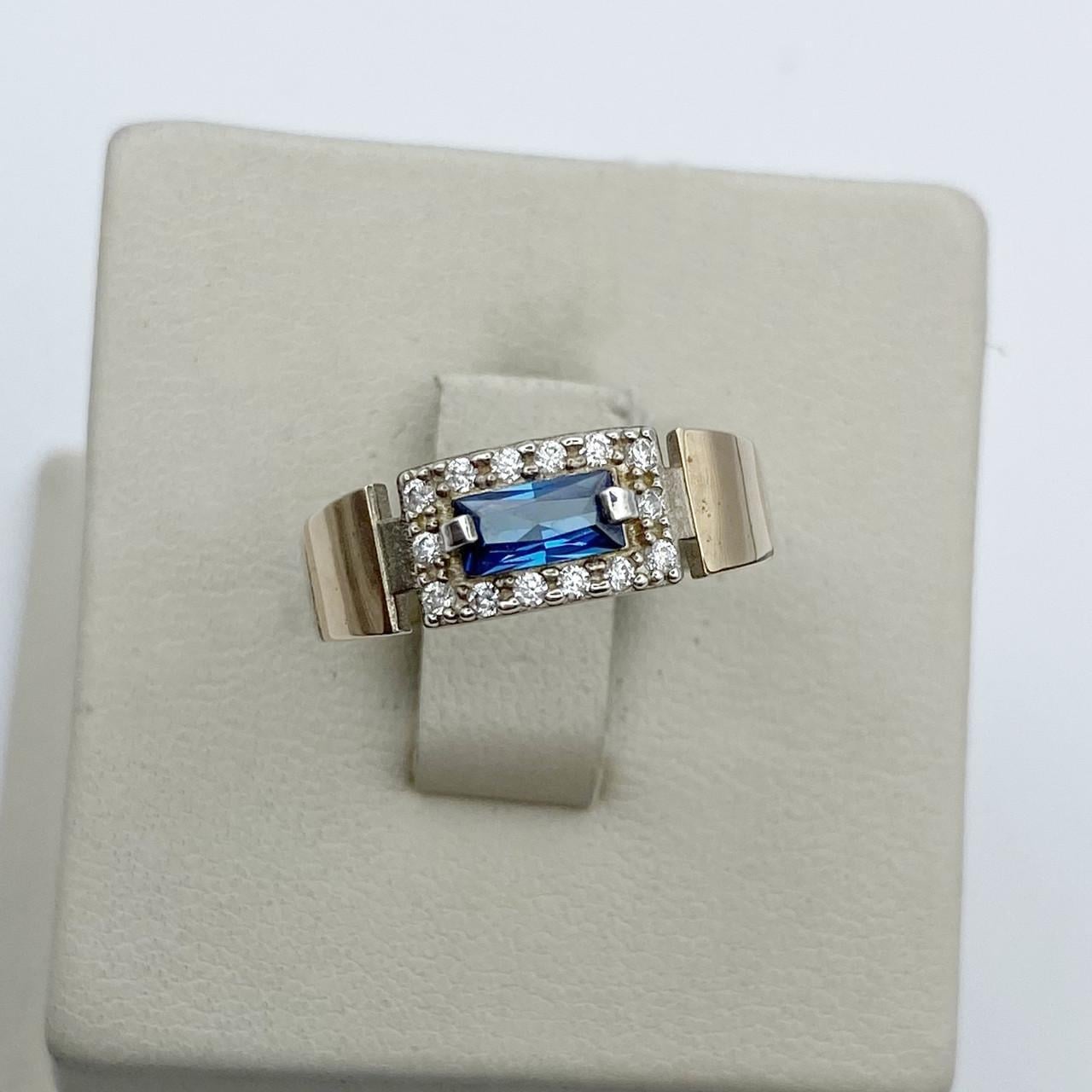 Кольцо серебряное с золотой пластиной и кубическим цирконием р. 17 2,53 г (2518138291) Кольцо серебряное с золотой пластиной и кубическим цирконием р. 17 2,53 г (2518138291)
