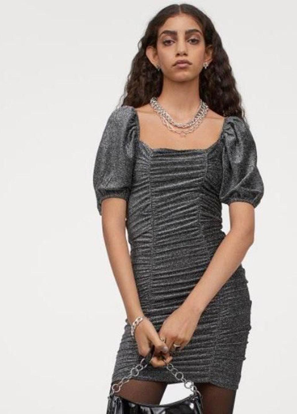 Платье H&M XS Серый (9214472b50)