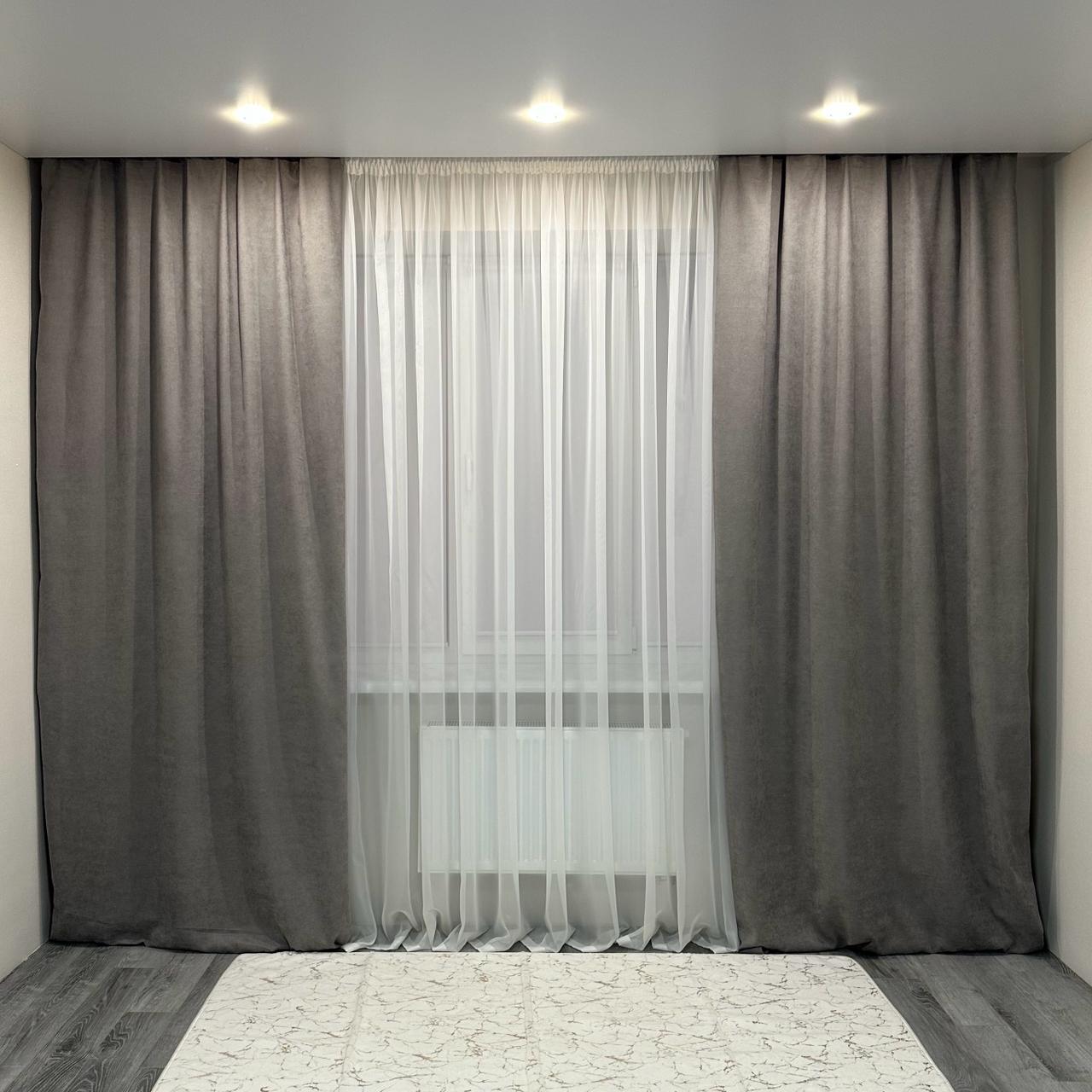 Комплект штор микровелюр 2 шт. 1,5х2,7 м готовые на шторной тесьме 6 см Серый (petek-V44) - фото 1 Комплект штор микровелюр 2 шт. 1,5х2,7 м готовые на шторной тесьме 6 см Серый (petek-V44) - фото 1