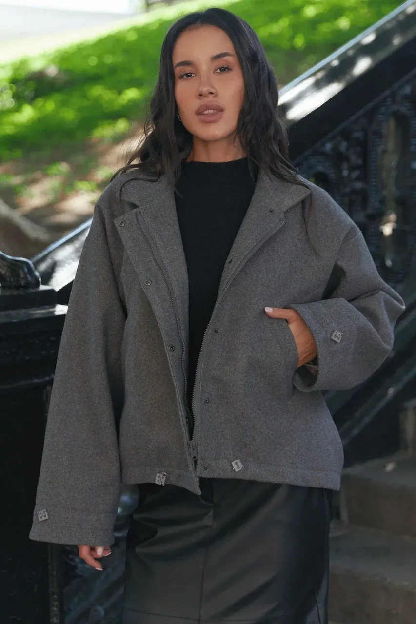 Пальто жіноче укорочене Seventeen XXL-3XL Сірий (2701171030) Пальто жіноче укорочене Seventeen XXL-3XL Сірий (2701171030)