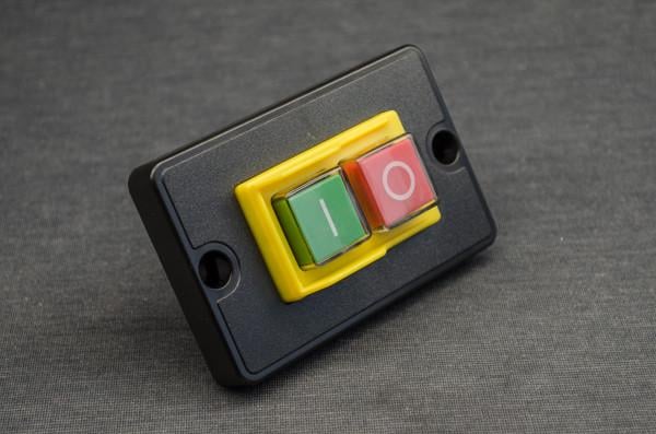 Кнопка вкл/викл мала для бетономішалки 4 клеми (1461)