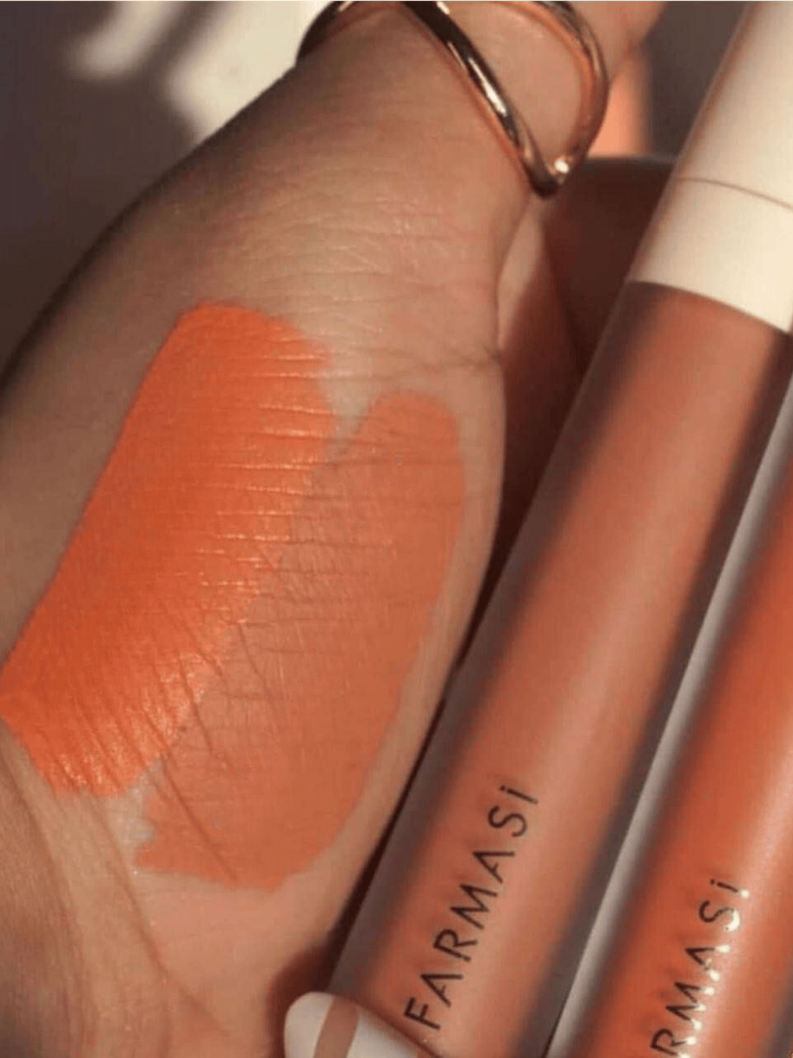 Помада рідка матова Farmasi She's a peach 4 г (36aecb9c) - фото 3 Помада рідка матова Farmasi She's a peach 4 г (36aecb9c) - фото 3