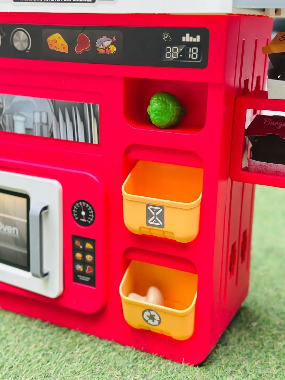 Дитяча кухня Limo Toy 918 А-В з водою/парою/світлом/звуком 65 предметів Червоний (2656489042) - фото 6 Дитяча кухня Limo Toy 918 А-В з водою/парою/світлом/звуком 65 предметів Червоний (2656489042) - фото 6
