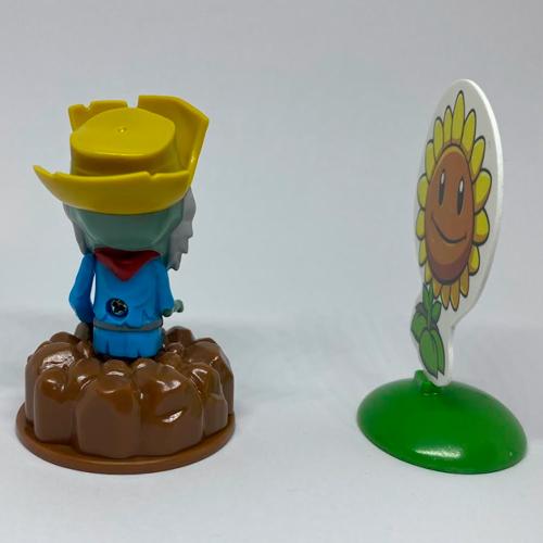 Фігурка Зомбі Пірат Plants vs Zombie 2в1 (3384) - фото 3 Фігурка Зомбі Пірат Plants vs Zombie 2в1 (3384) - фото 3