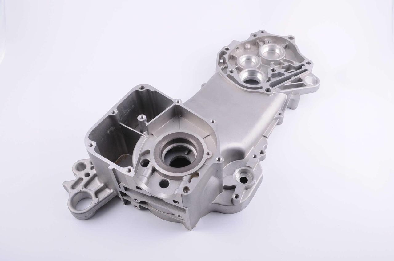 Картер 4T GY6 50 139QMB левый 10 колесо (2177184885)