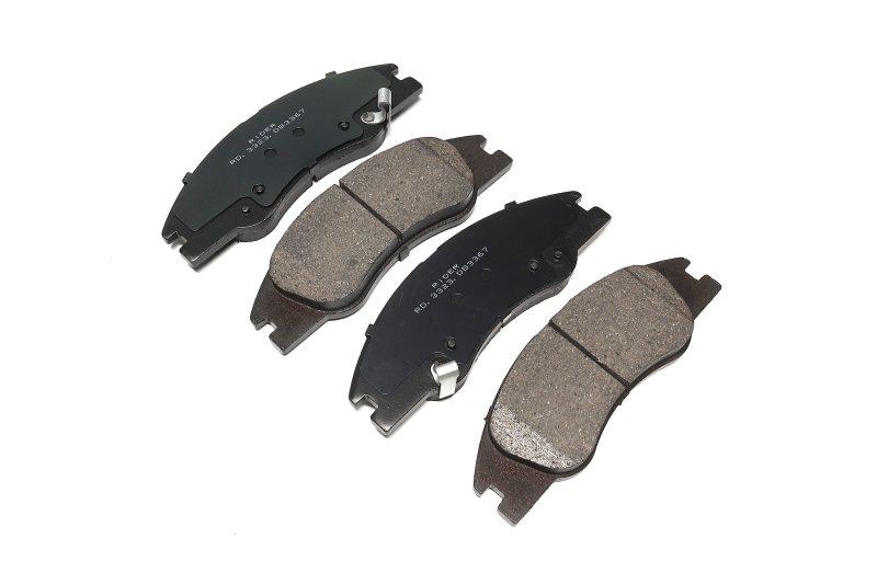 Тормозные колодки дисковые Rider Kia Cerato 04-передние (RD.3323.DB3367)