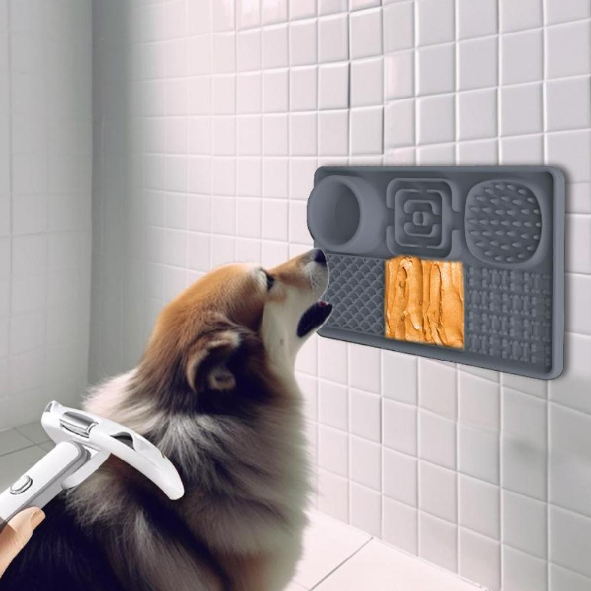 Миска коврик для животных Licking Pad напольный для лизания и медленного кормления 31х21 см - фото 4