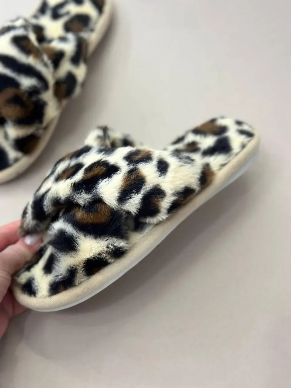 Тапки женские меховые с пушком р. 37 24 см Леопардовый (2530994711) - фото 2 Тапки женские меховые с пушком р. 37 24 см Леопардовый (2530994711) - фото 2