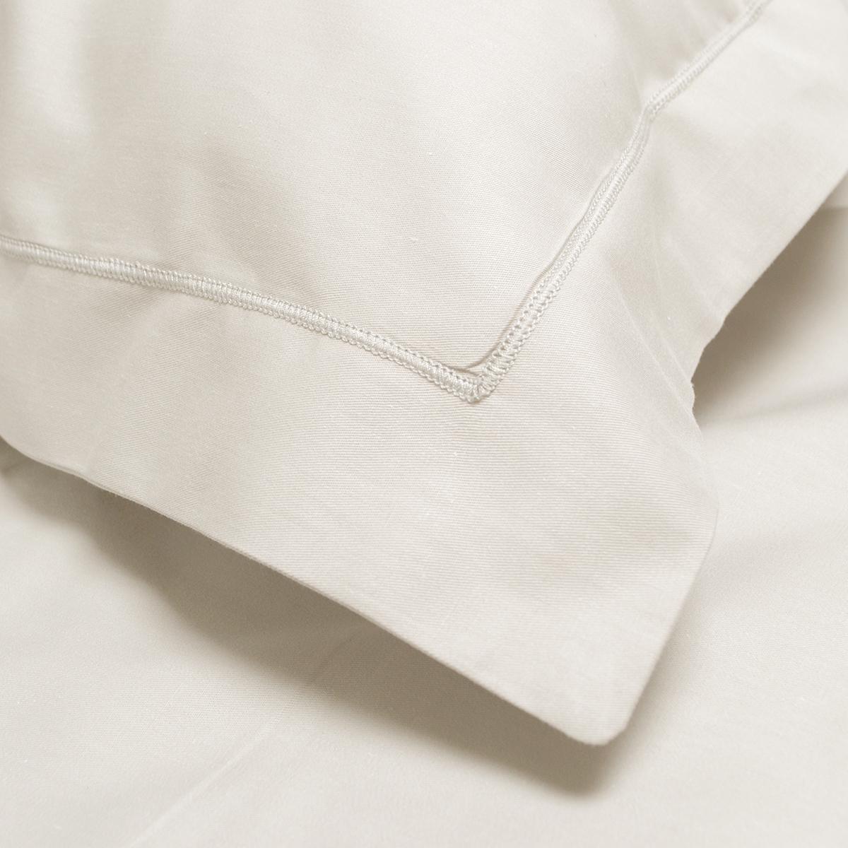 Простирадло з наволочками Lotus Home Dakota Modern Premium сатин 240x260 см/50x70 см 2 шт. Масляний (svt-2000022346436) - фото 2 Простирадло з наволочками Lotus Home Dakota Modern Premium сатин 240x260 см/50x70 см 2 шт. Масляний (svt-2000022346436) - фото 2