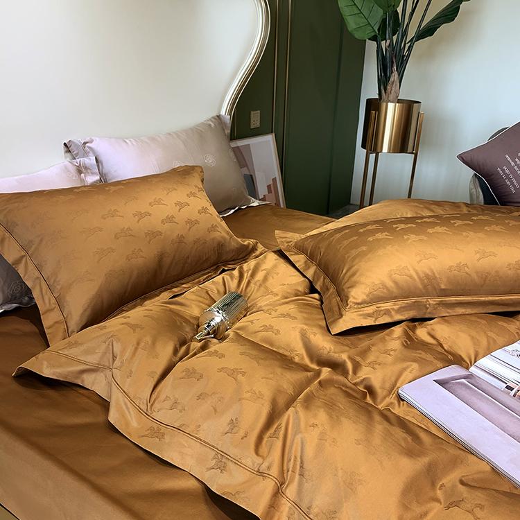 Комплект постільної білизни євро 2 жаккард коні Гірчичний - фото 2 Комплект постільної білизни євро 2 жаккард коні Гірчичний - фото 2