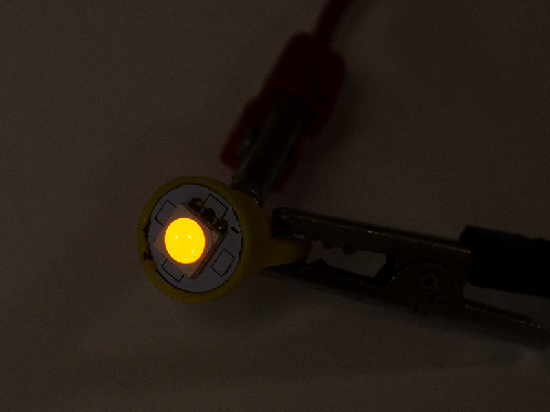 Автомобільна лампа світлодіодна LEDUA T10-5050-1 SMD 24V Жовтий (959) - фото 2 Автомобільна лампа світлодіодна LEDUA T10-5050-1 SMD 24V Жовтий (959) - фото 2