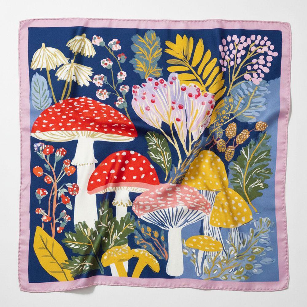 Платок шелковый Мухоморы и поганки 68х68 см (HUST_25M057)