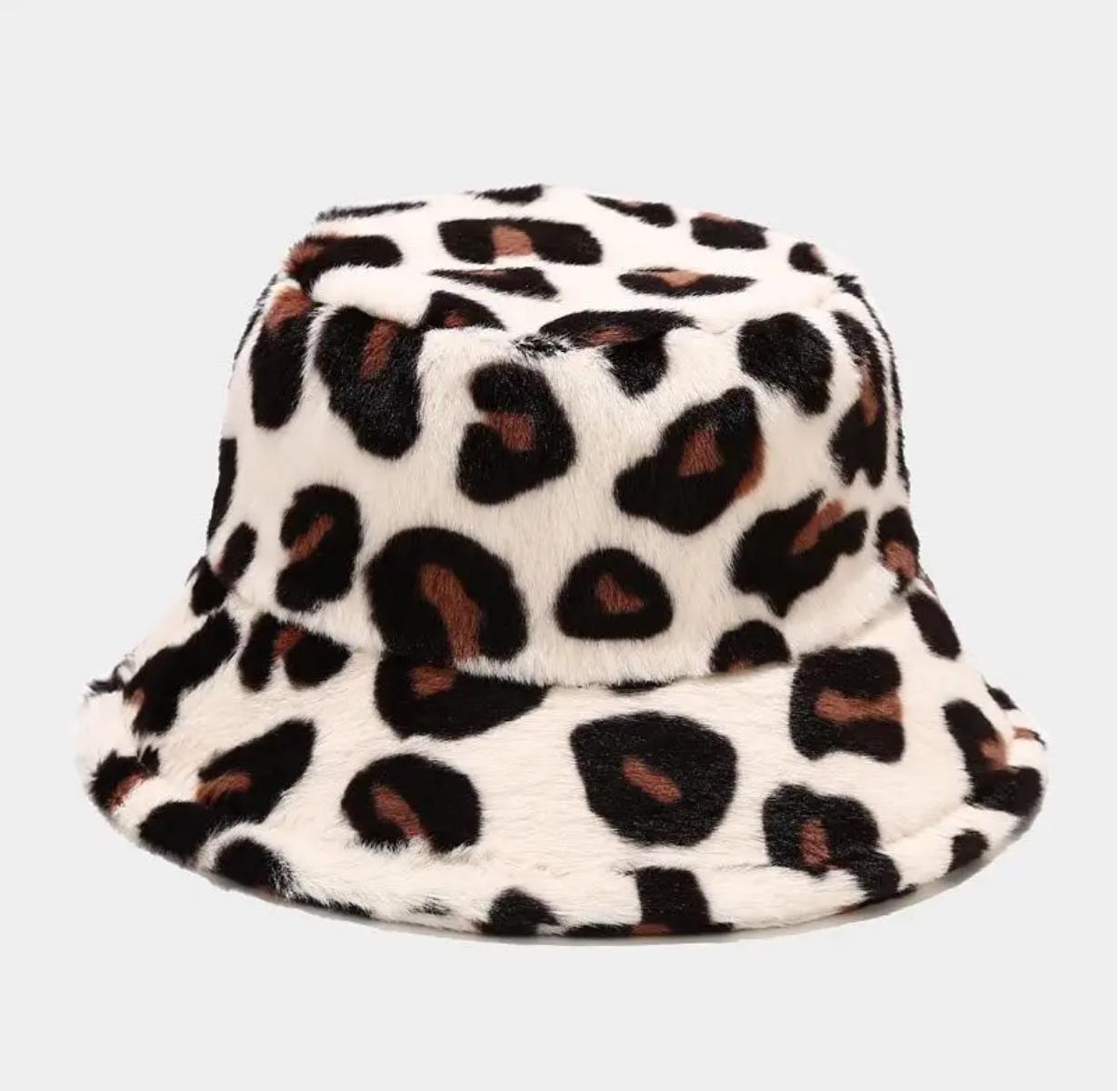 Панама меховая с леопардовым принтом Молочный (01492)