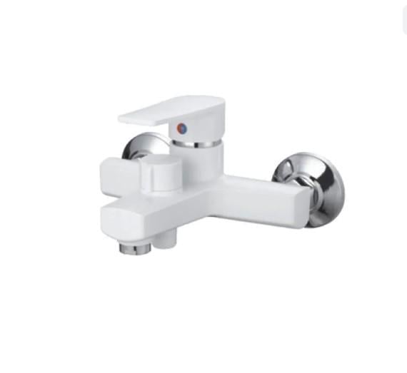 Смеситель для ванны PLAMIX OSCAR-009 EURO SET со шлангом/лейкой и кронштейном White (PM0699) Смеситель для ванны PLAMIX OSCAR-009 EURO SET со шлангом/лейкой и кронштейном White (PM0699)