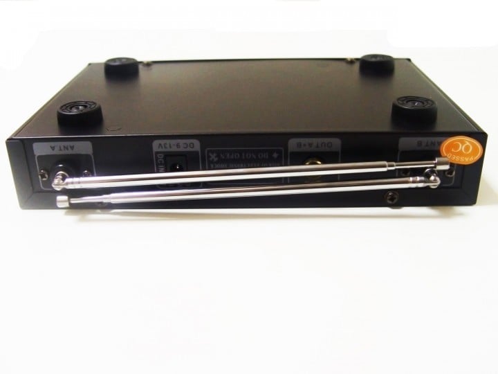 Радіосистема на 2 мікрофони DM SH Shure 600G3 Wireless (5-3-5081) - фото 4 Радіосистема на 2 мікрофони DM SH Shure 600G3 Wireless (5-3-5081) - фото 4