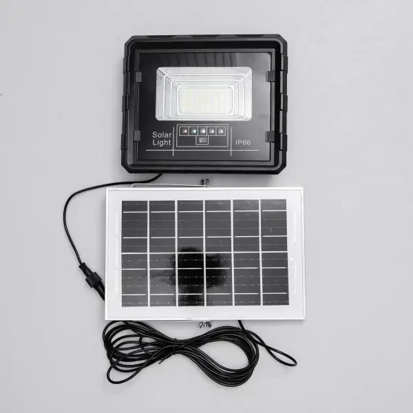 Прожектор светодиодный 100Вт 60 LED на солнечной панели IP66 с датчиком движения и пультом