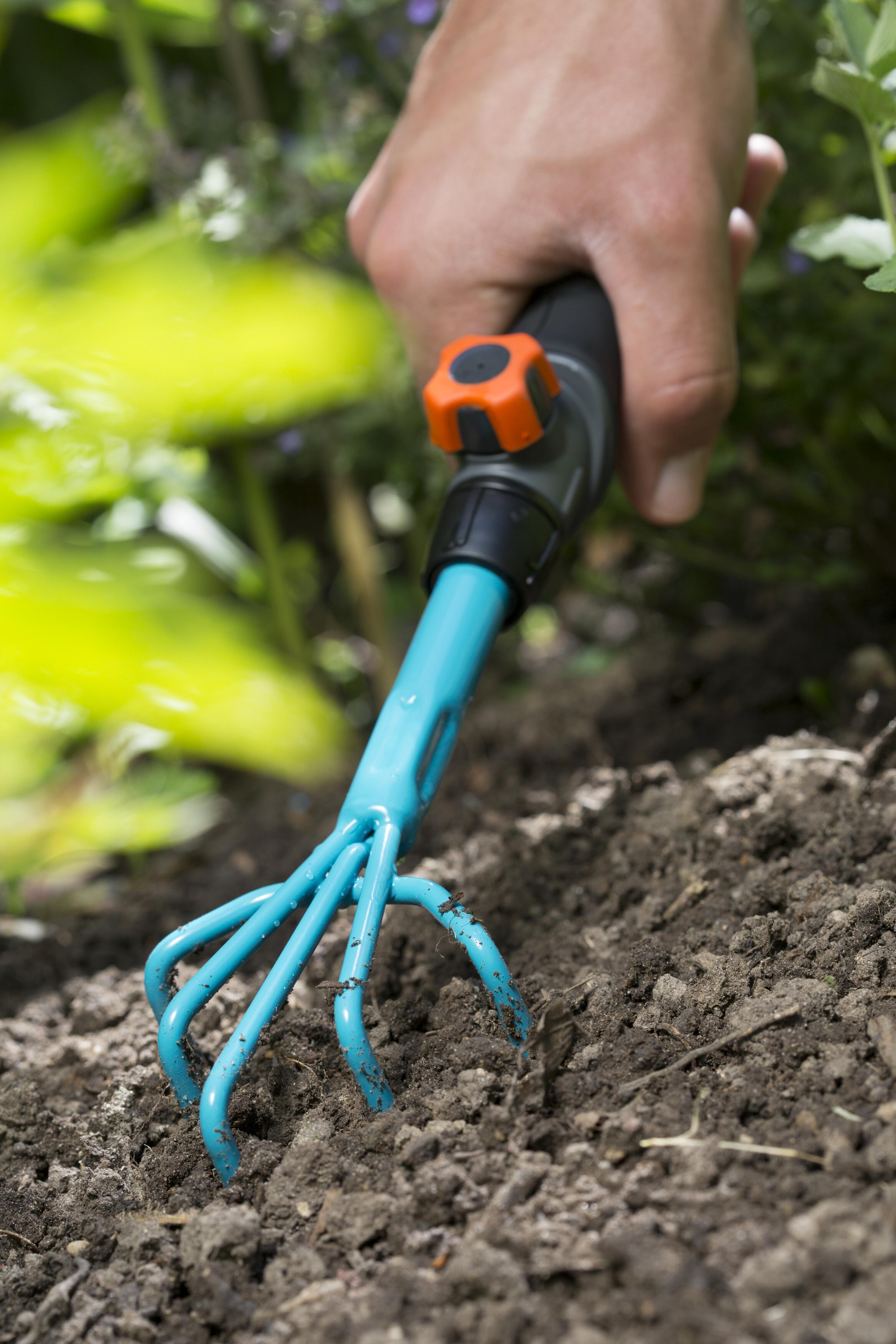 Пропаиватель ручной Gardena Combisystem Classic Ergo 7 см 5 зубьев без ручки (08923-55) - фото 2 Пропаиватель ручной Gardena Combisystem Classic Ergo 7 см 5 зубьев без ручки (08923-55) - фото 2