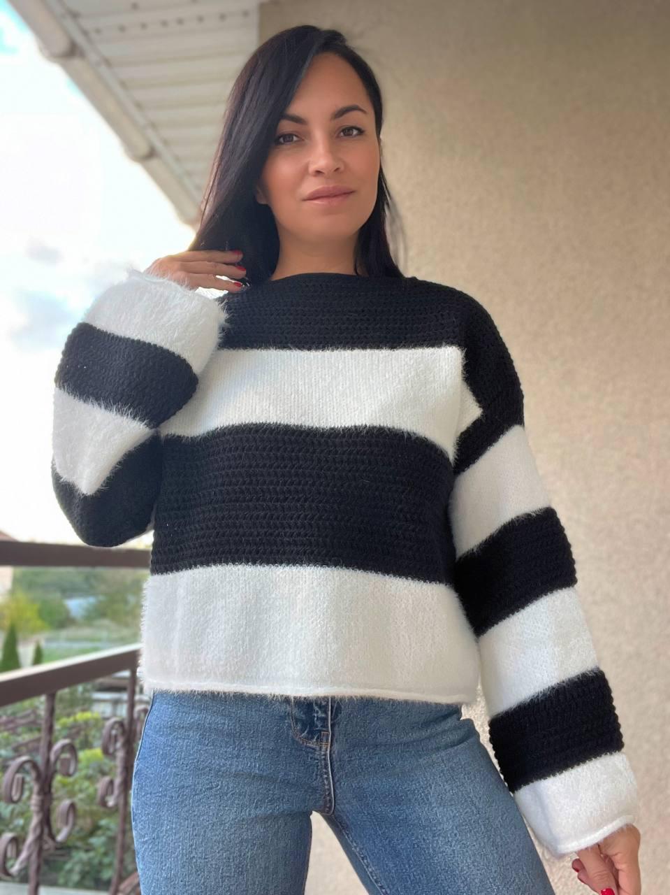 Светр жіночий A-N 1203 широка смуга комбинований плетіння ангора широкі рукава OS Чорний (2956) - фото 5