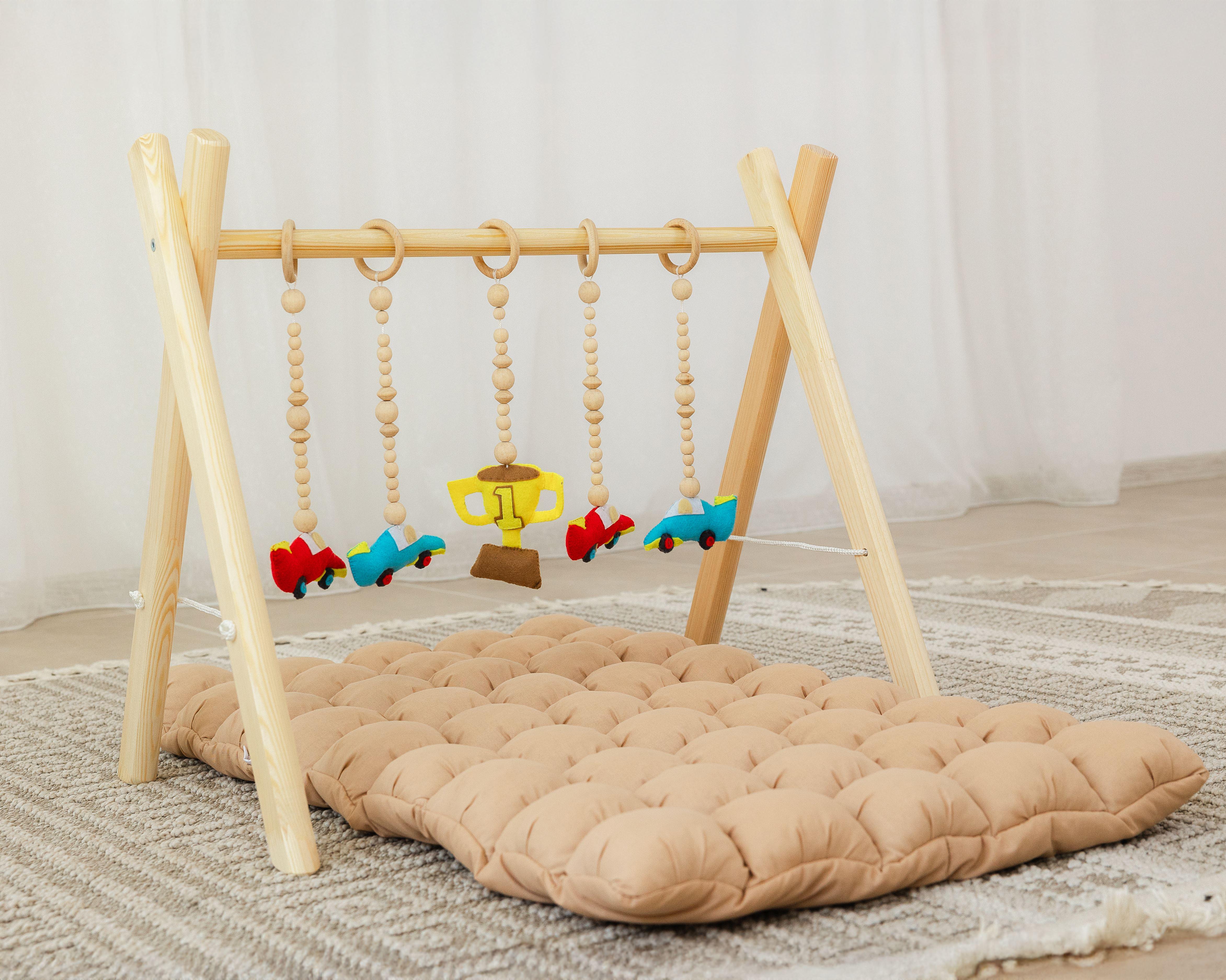 Мобиль детский напольный Монтессори Чемпион с матрасом Капучино (0002338)