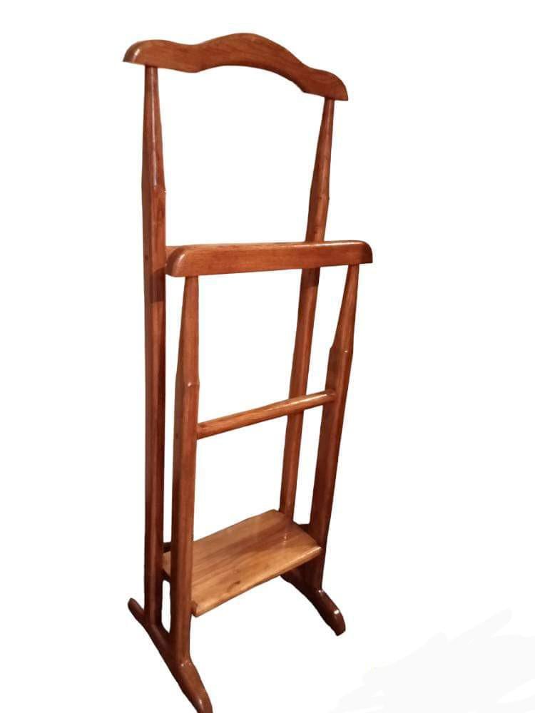 Вешалка для одежды деревянная 130х40 см