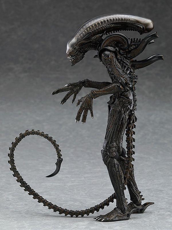 Фигурка коллекционная Ксеноморф Чужой Alien на подставке 16 см