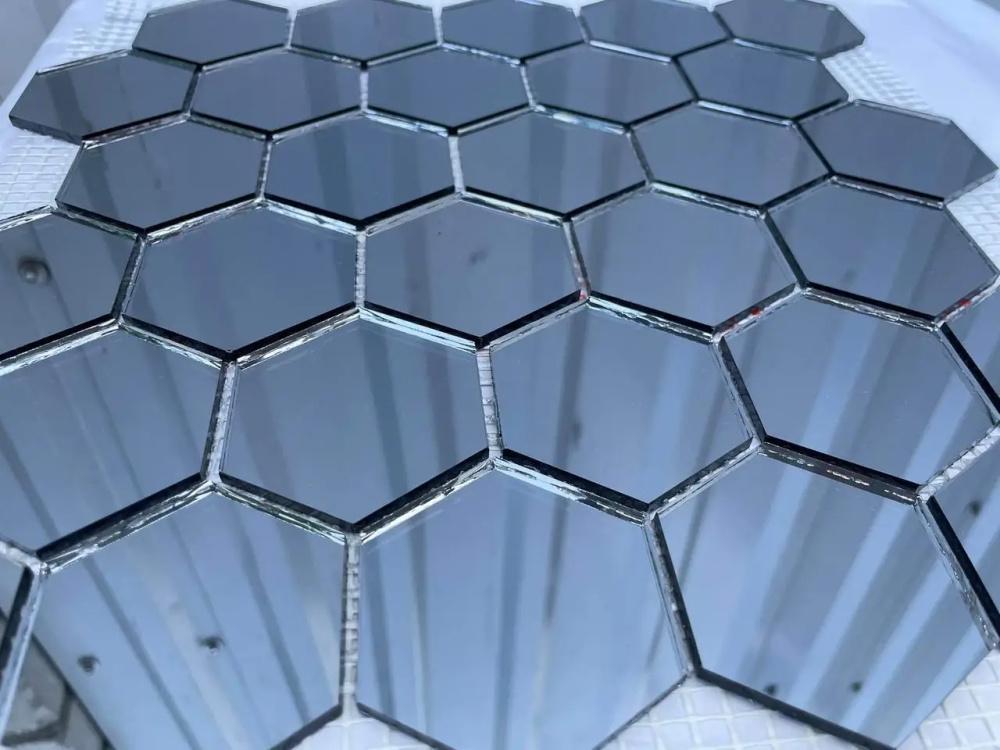 Мозаика зеркальная Decor Stone Hub Zs-hex-G шестиугольник для оформления каминов 304x303 мм Графитовый (004177) - фото 2 Мозаика зеркальная Decor Stone Hub Zs-hex-G шестиугольник для оформления каминов 304x303 мм Графитовый (004177) - фото 2