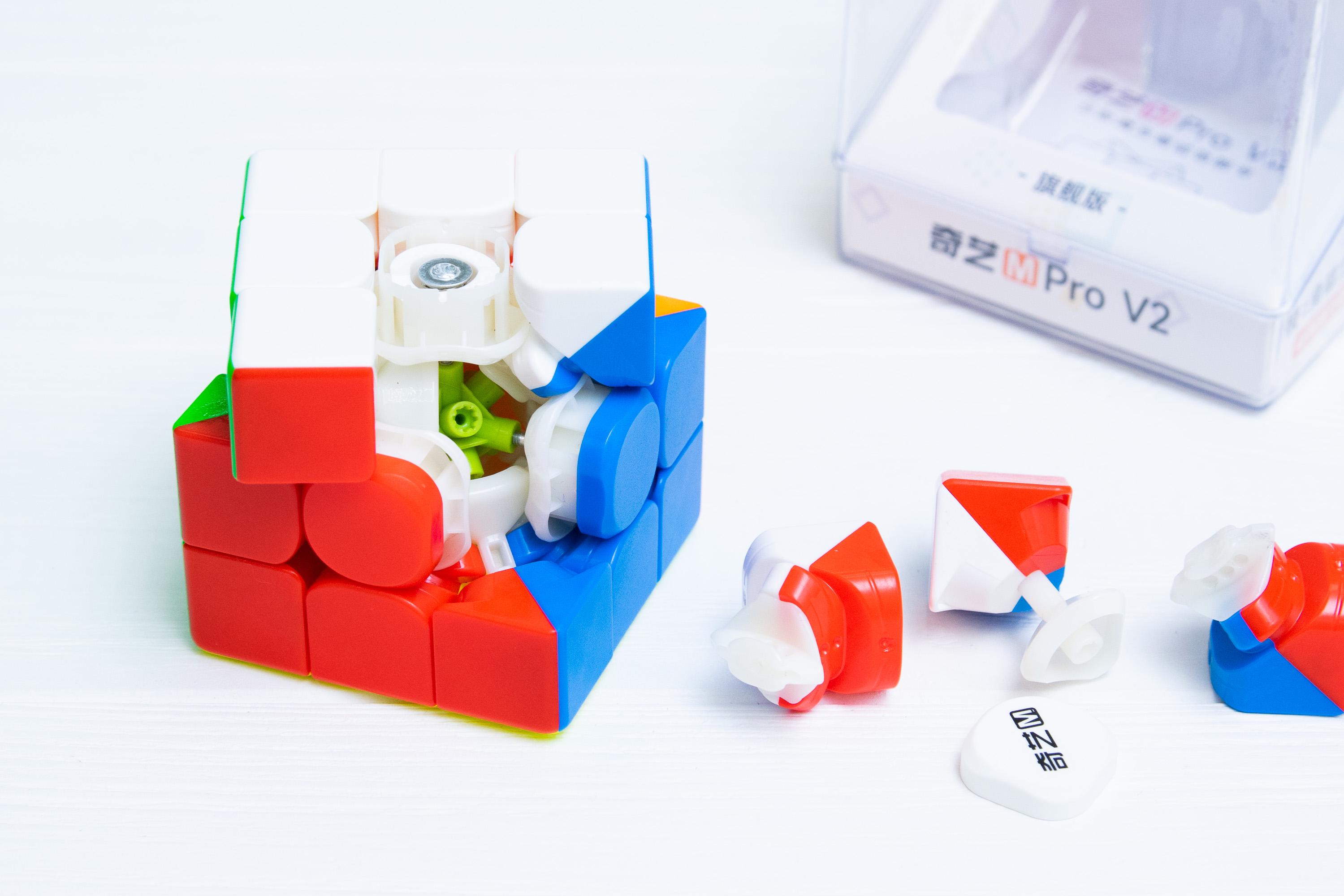 Головоломка кубик 3х3 QiYi M Pro v2 Flagship (25064032) - фото 4 Головоломка кубик 3х3 QiYi M Pro v2 Flagship (25064032) - фото 4