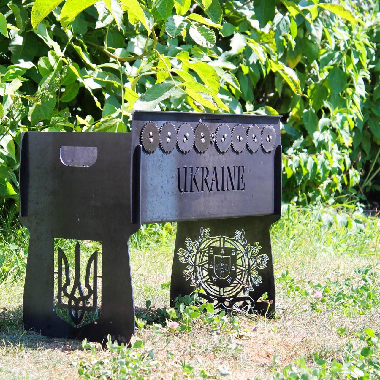 Мангал разборный "Україна - Португалія" ‎со встроенной шашлычницей и мотором на 8 шампуров (SP00261)