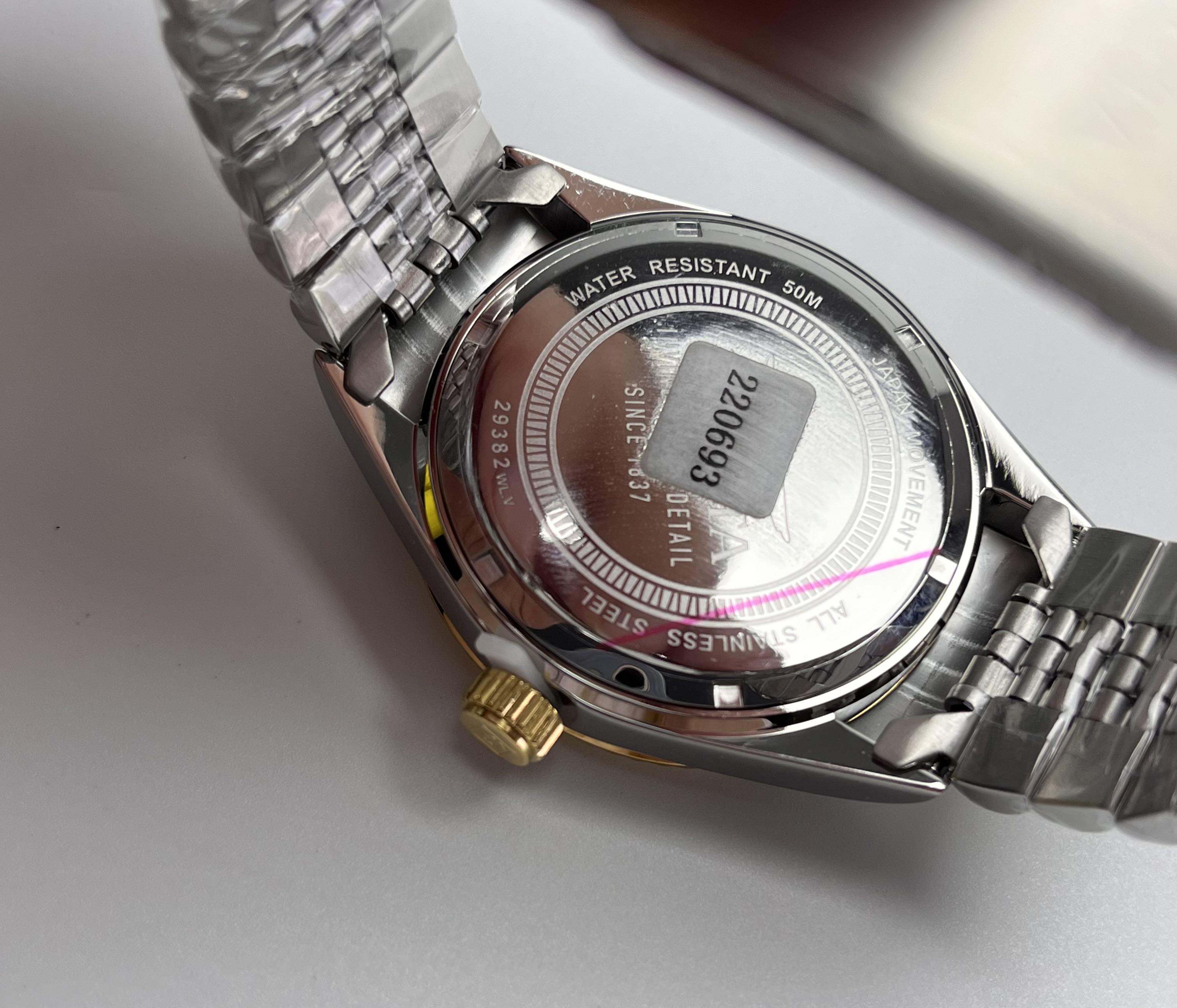 Годинник класичний чоловічий Invicta 29382 Specialty (27209187) - фото 6 Годинник класичний чоловічий Invicta 29382 Specialty (27209187) - фото 6