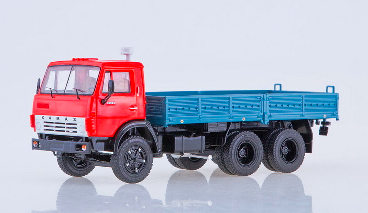 Коллекційна модель SSM КамАЗ-5320 Бортовий 1:43 SSM1284