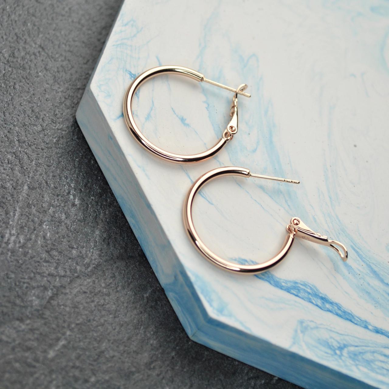 Сережки кольца конго медицинская сталь позолота 2,5 см (x050) - фото 4 Сережки кольца конго медицинская сталь позолота 2,5 см (x050) - фото 4