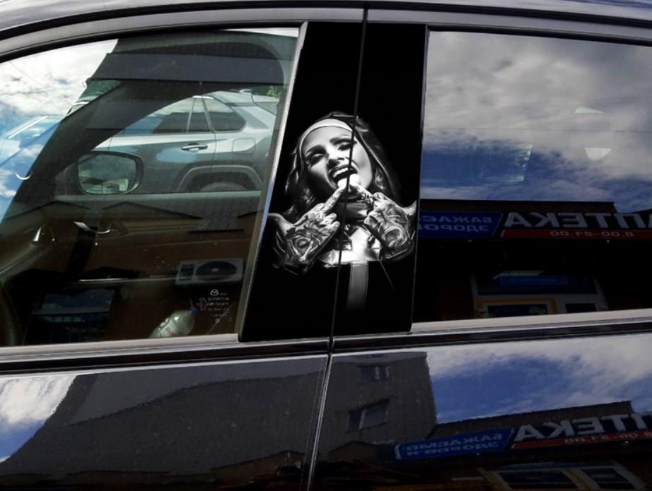 Наклейки на стійки дверей авто ARB 3D TUNING STUDIO Монашка 500х220х0,15 мм 2 шт. (14532)