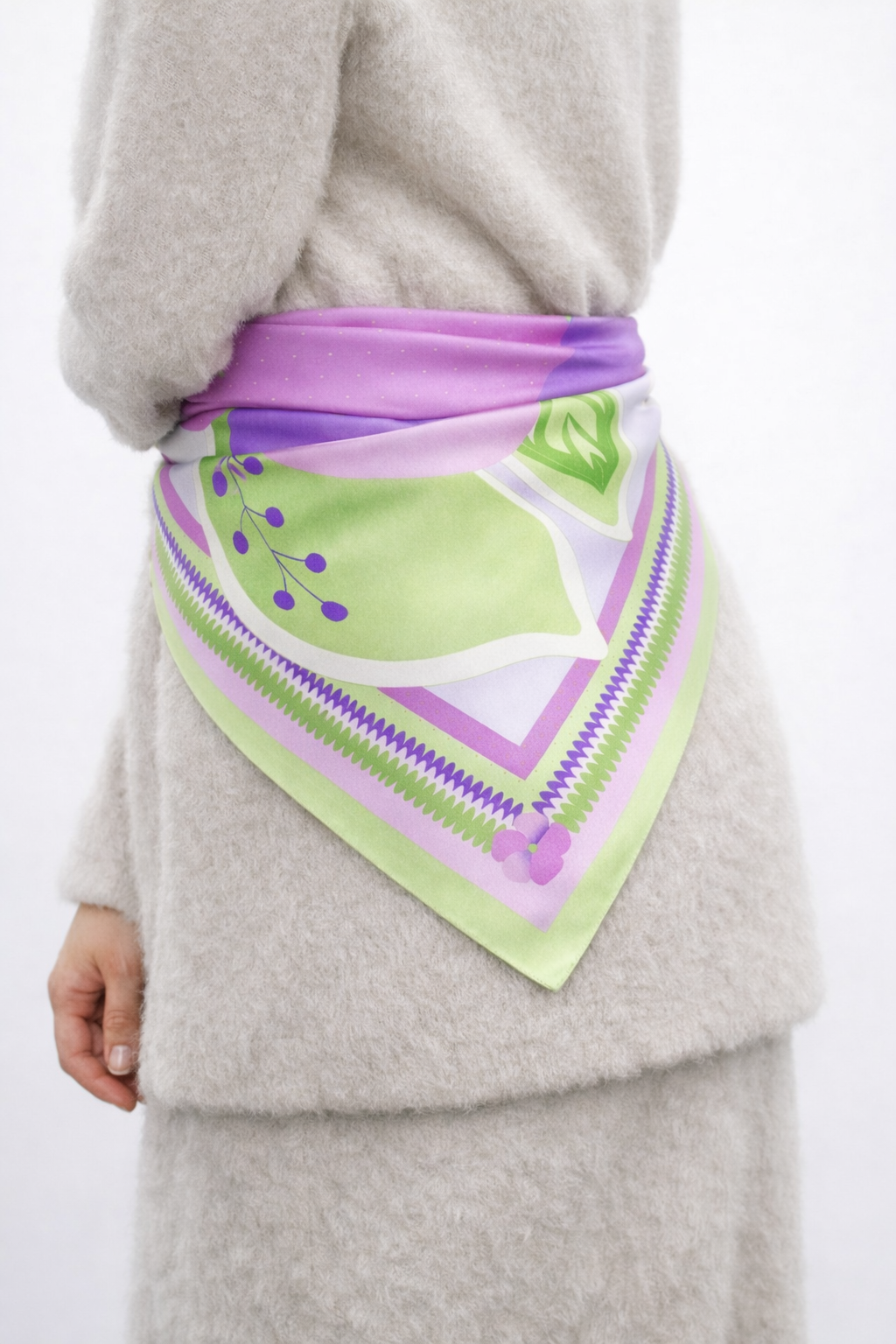 Платок шелковый Liane House Цветок Душа 60x60 см Розовый