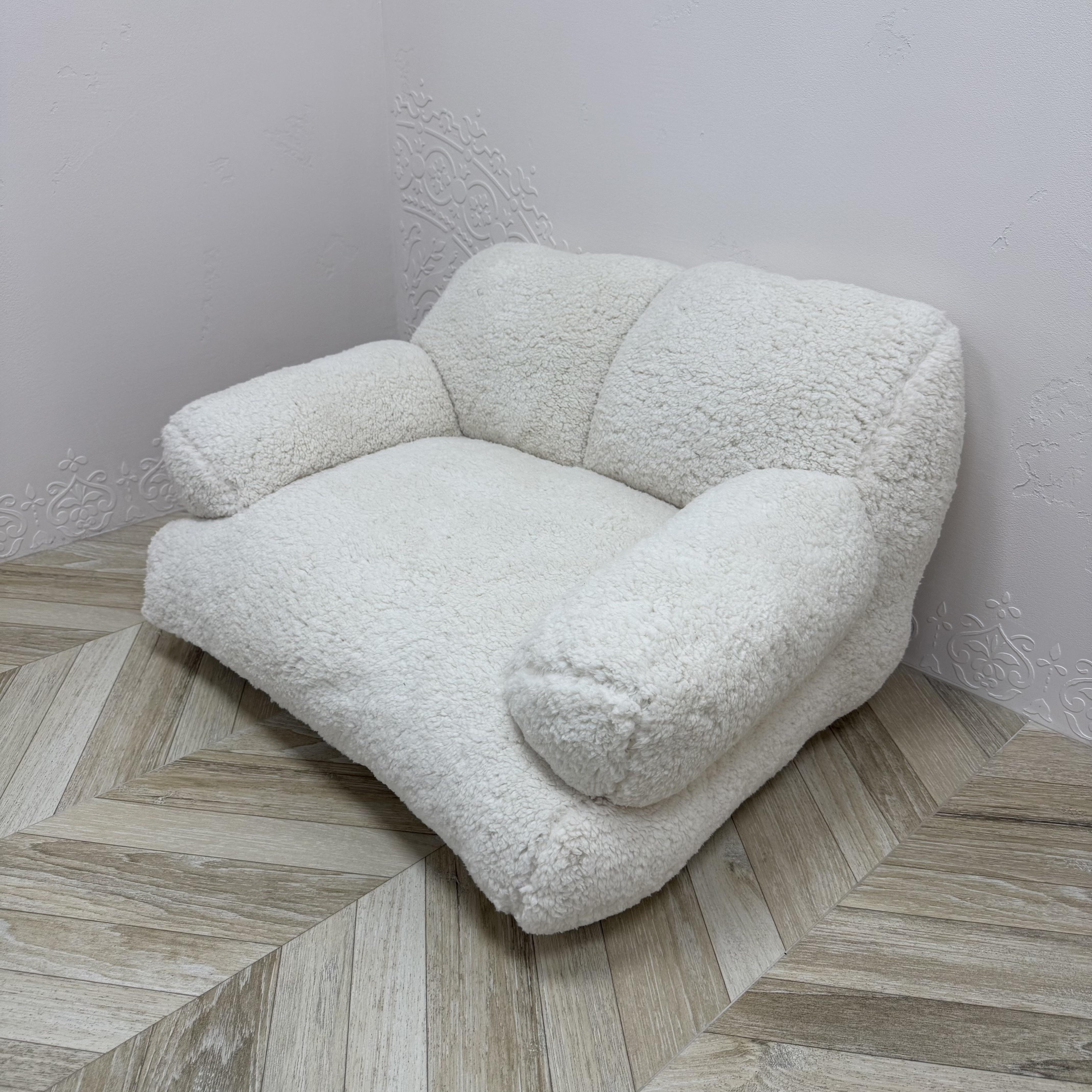 Лежак-диванчик для котів та собак Comfort Home модель 7 хутряний 75х70х45 см