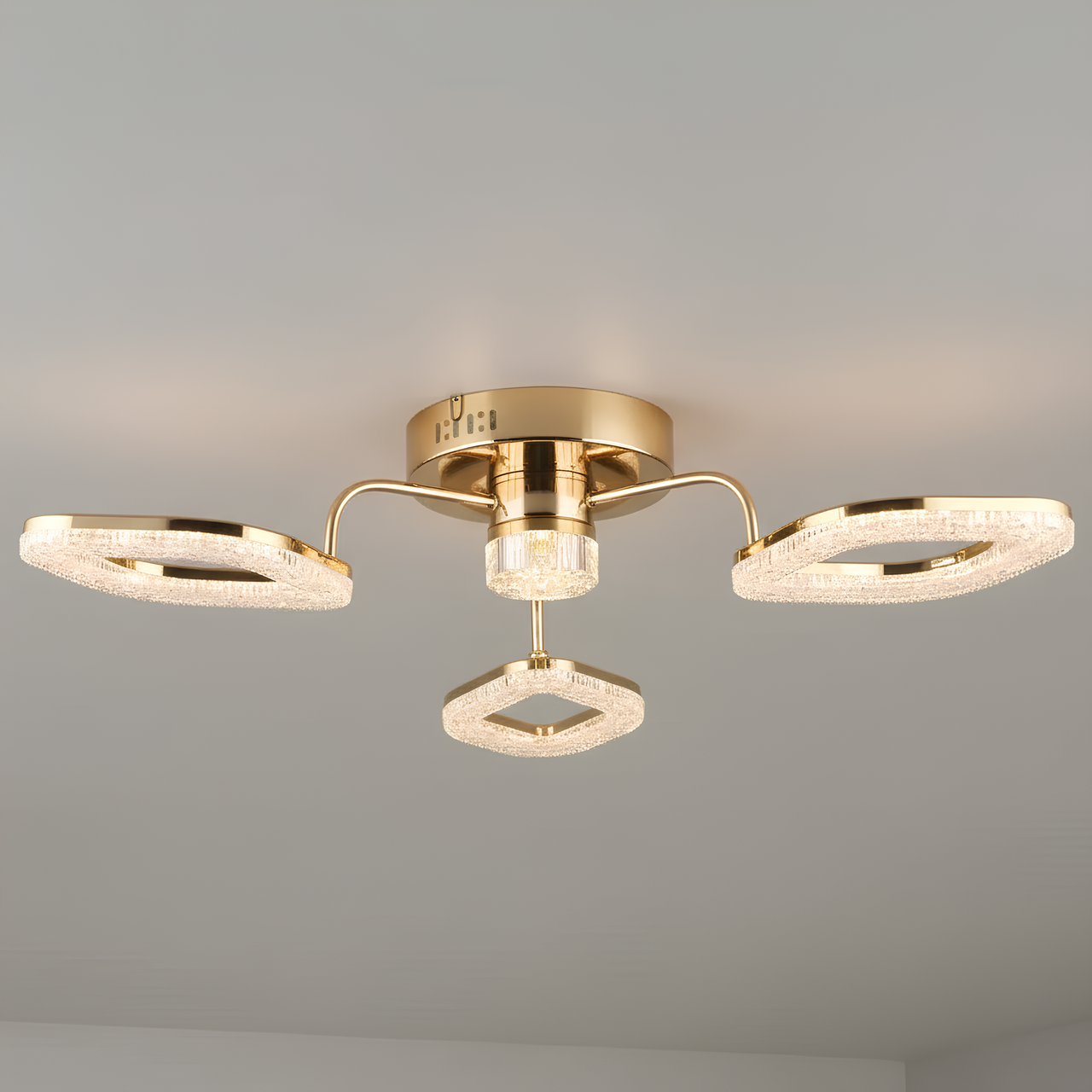 Люстра светодиодная Sirius 35W с металлическим каркасом 3000-6500K Золотой (B YH1190/3+1 FGD)