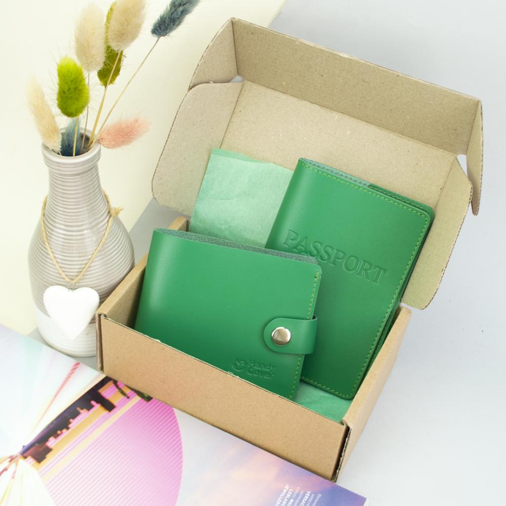 Подарочный женский набор №56 обложка на паспорт/портмоне Зеленый (HC0042)