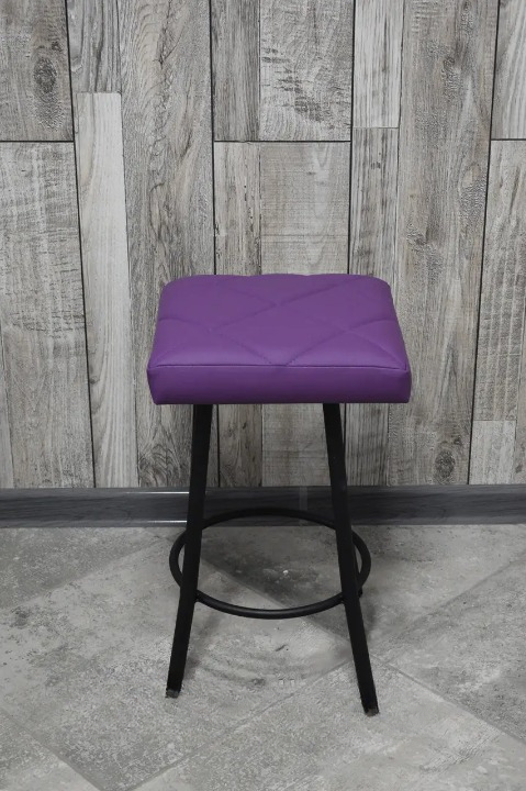 Табурет кухонний Tutty+ Ромб 30х30х45 см Фіолетовий/Чорний (28374388)