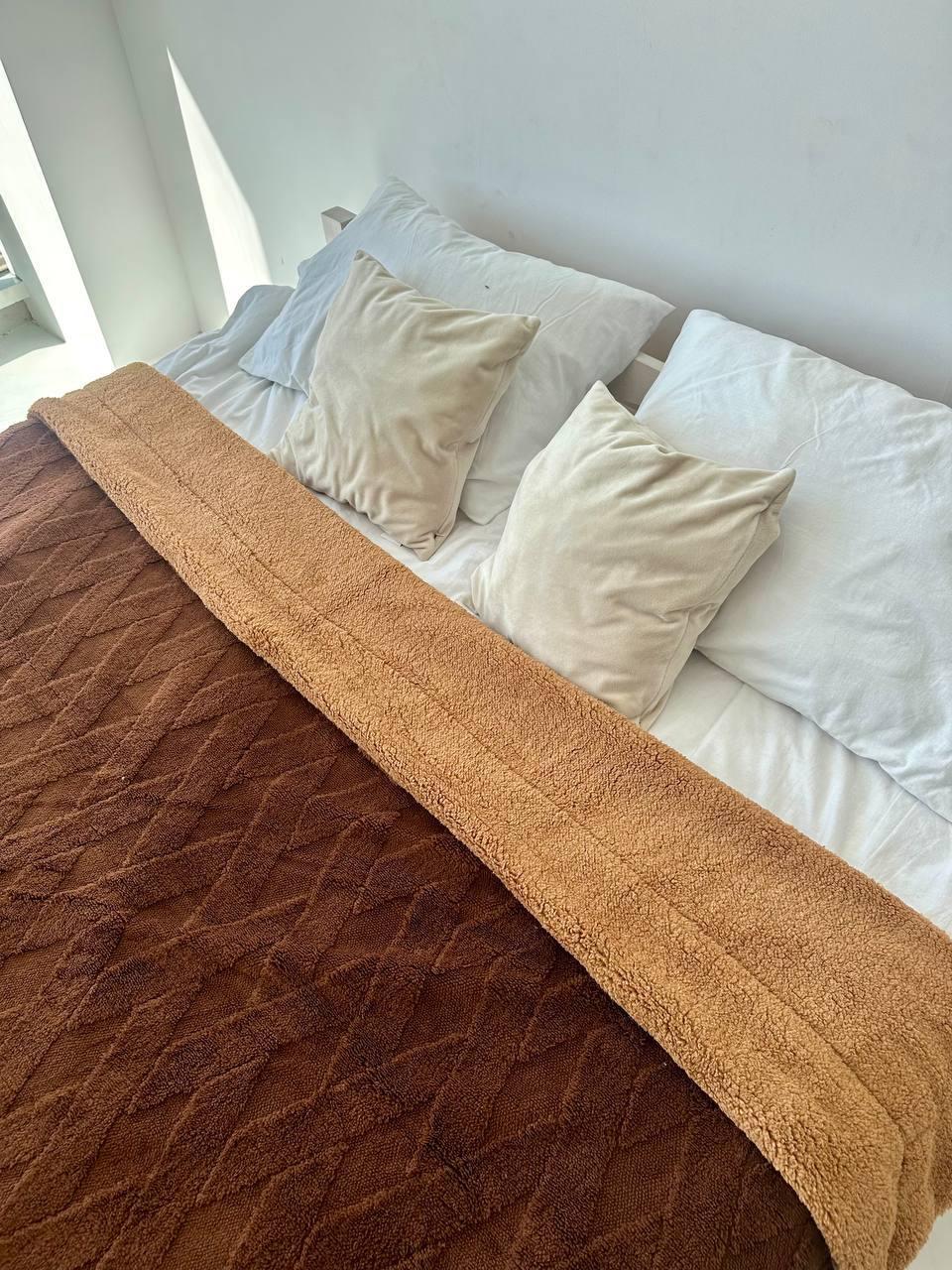 Покривало подвійне штучне хутро євро 200х230 см Шоколадний (Д-al-ovchina-pled-001-02) - фото 2 Покривало подвійне штучне хутро євро 200х230 см Шоколадний (Д-al-ovchina-pled-001-02) - фото 2