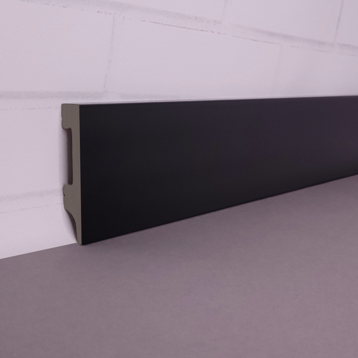 Плинтус дюрополимерный 80х15х2500 мм Черный (8015P-5004-4)