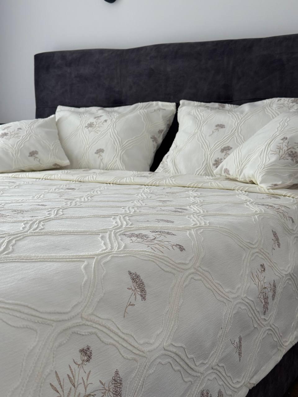 Покривало Бароко №4 бавовна 200х250 см Молочний (55677-4-200x250cm) - фото 10 Покривало Бароко №4 бавовна 200х250 см Молочний (55677-4-200x250cm) - фото 10